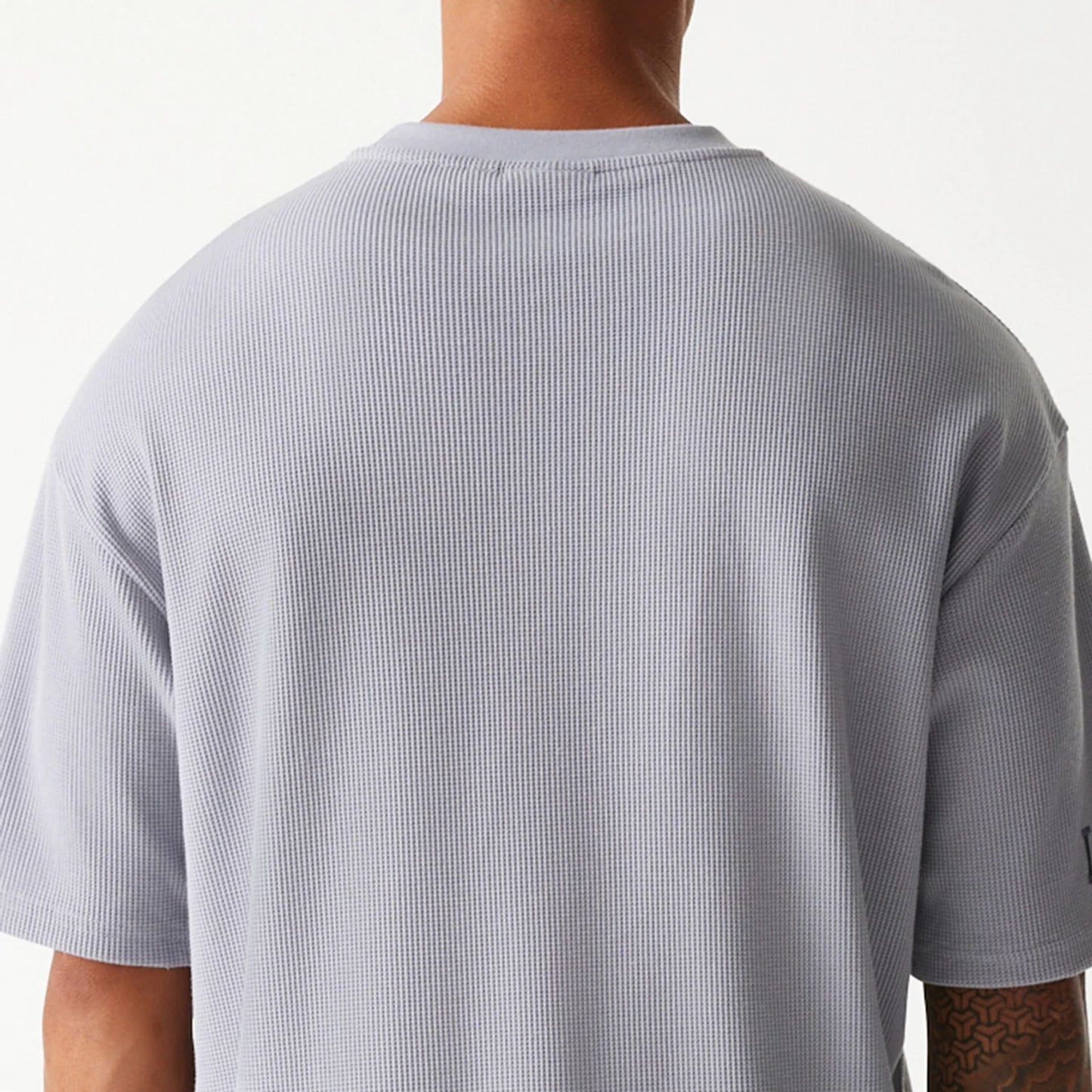 The Male model is wearing LA Lakers NBA Waffle Grey Oversized T-Shirt 7