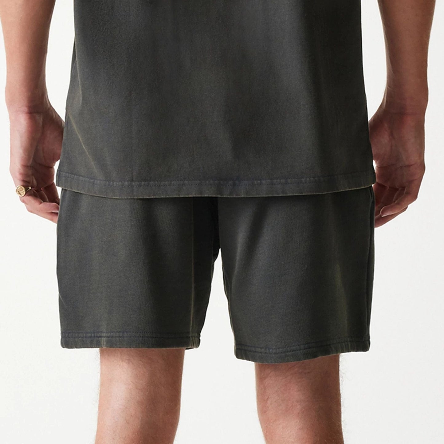 The Male model is wearing Chicago Bulls NBA Washed Grey Shorts 6