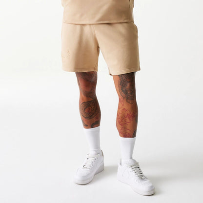 The Male model is wearing Chicago Bulls NBA Washed Beige Shorts 1