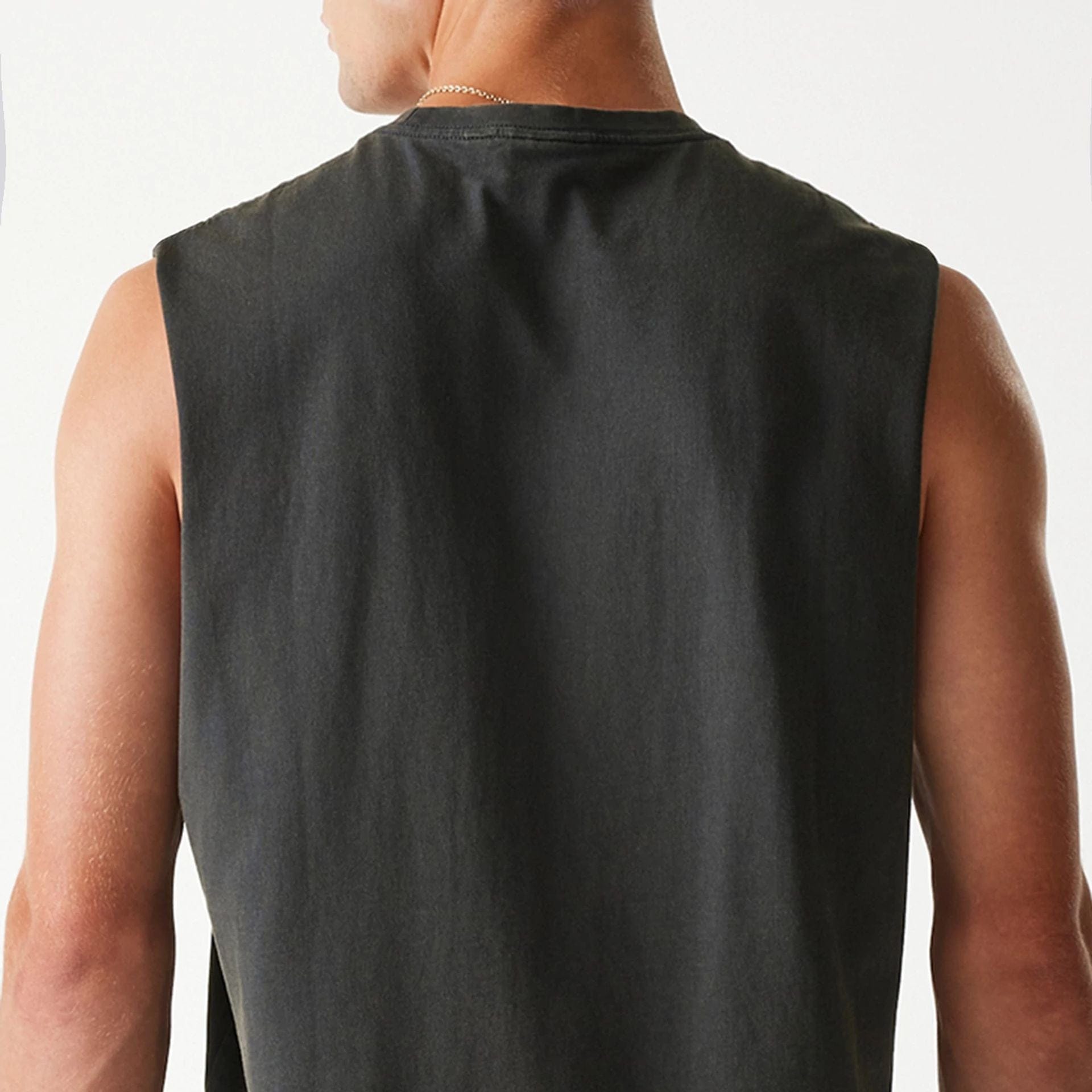 The Male model is wearing Chicago Bulls NBA Washed Grey Sleeveless T-Shirt 5