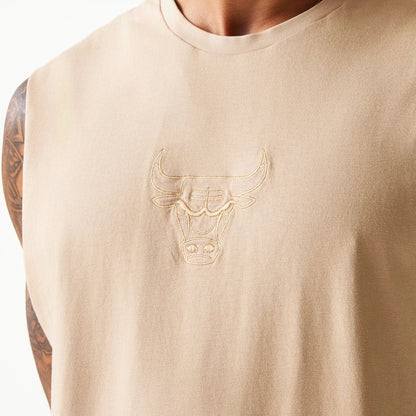 The Male model is wearing Chicago Bulls NBA Washed Beige Sleeveless T-Shirt 4