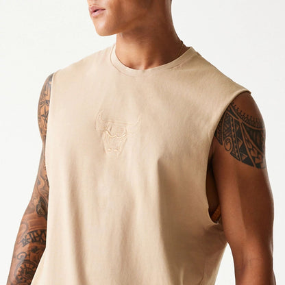 The Male model is wearing Chicago Bulls NBA Washed Beige Sleeveless T-Shirt 6