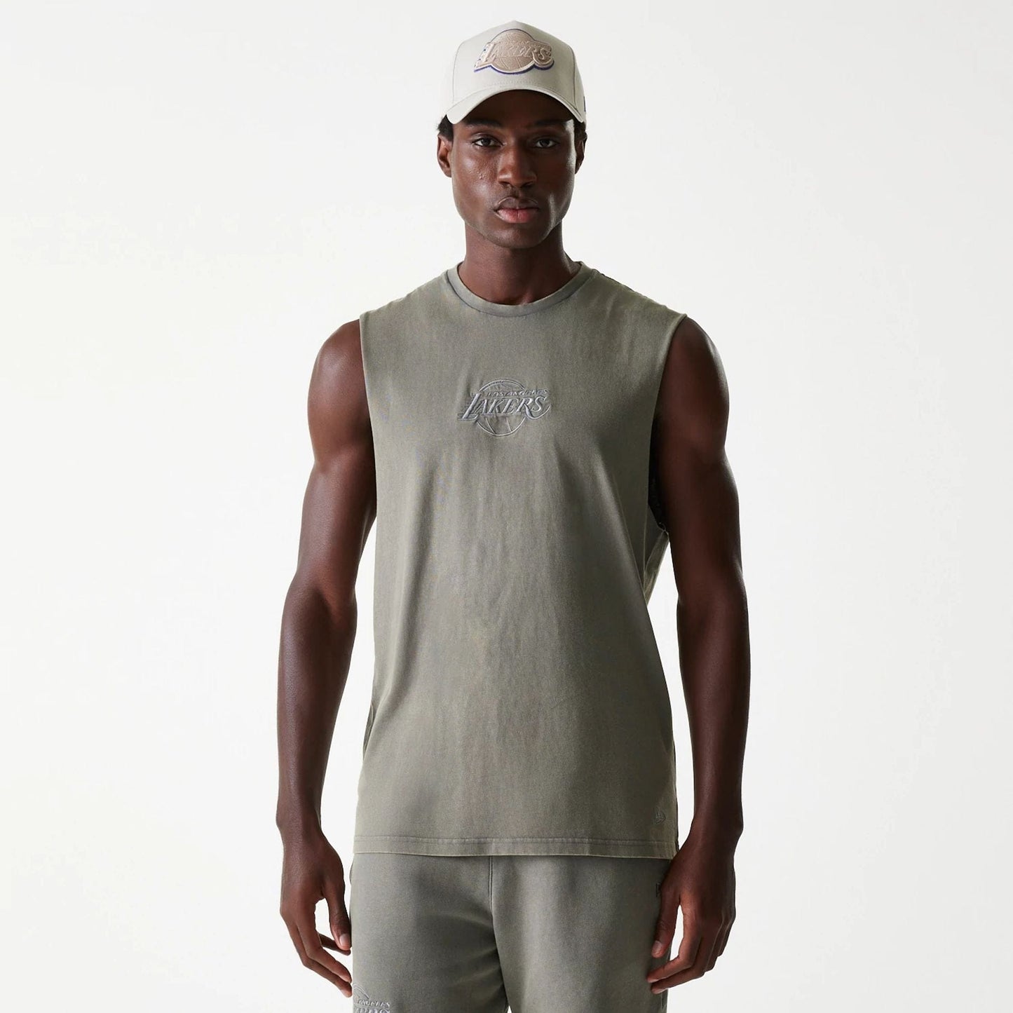 The Male model is wearing LA Lakers NBA Washed Grey Sleeveless T-Shirt 1