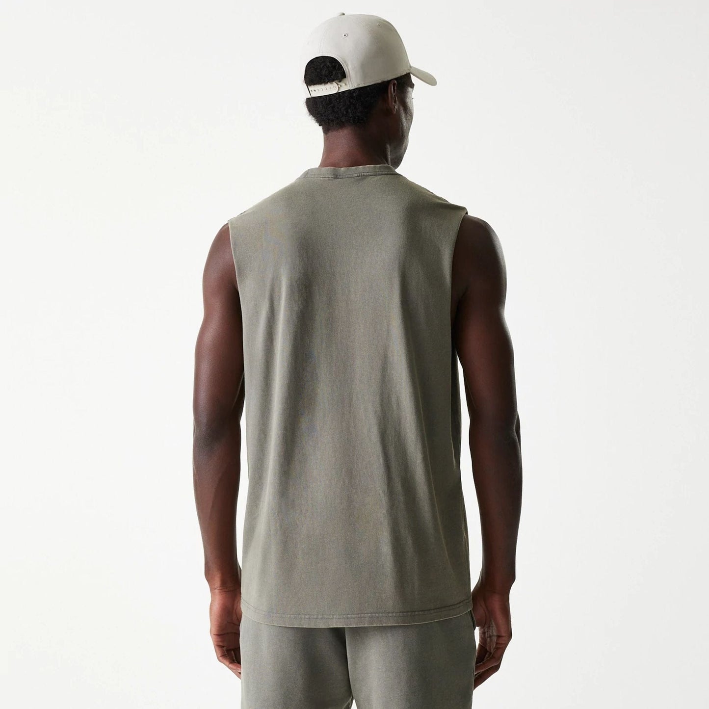 The Male model is wearing LA Lakers NBA Washed Grey Sleeveless T-Shirt 2