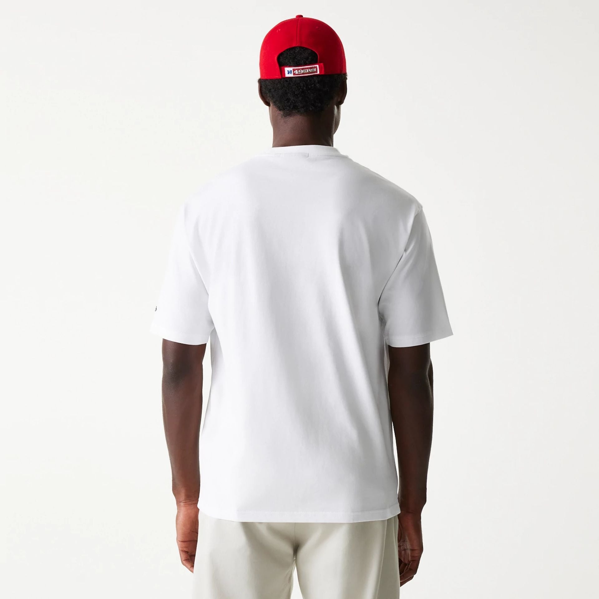 The Male model is wearing San Francisco 49ers NFL Super Bowl White Oversized T-Shirt 2