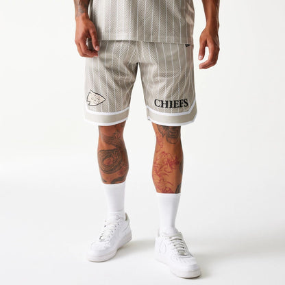 The Male model is wearing Kansas City Chiefs NFL Pinstripe Cream Shorts 1