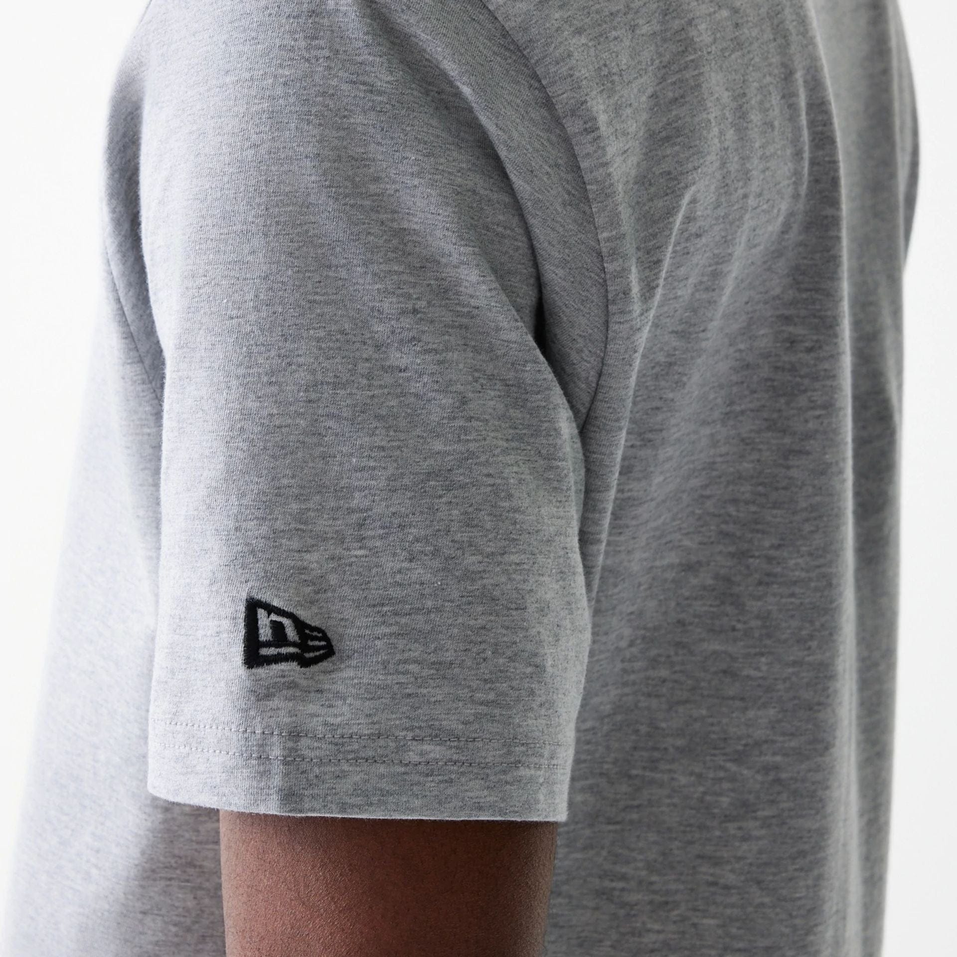 The Male model is wearing LA Lakers NBA Logo Grey T-Shirt 5