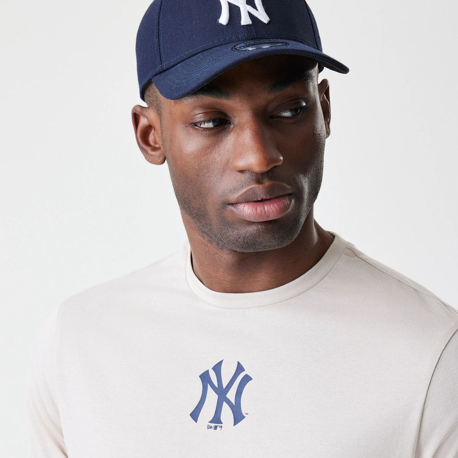 The Male model is wearing New York Yankees MLB Logo Cream T-Shirt 4