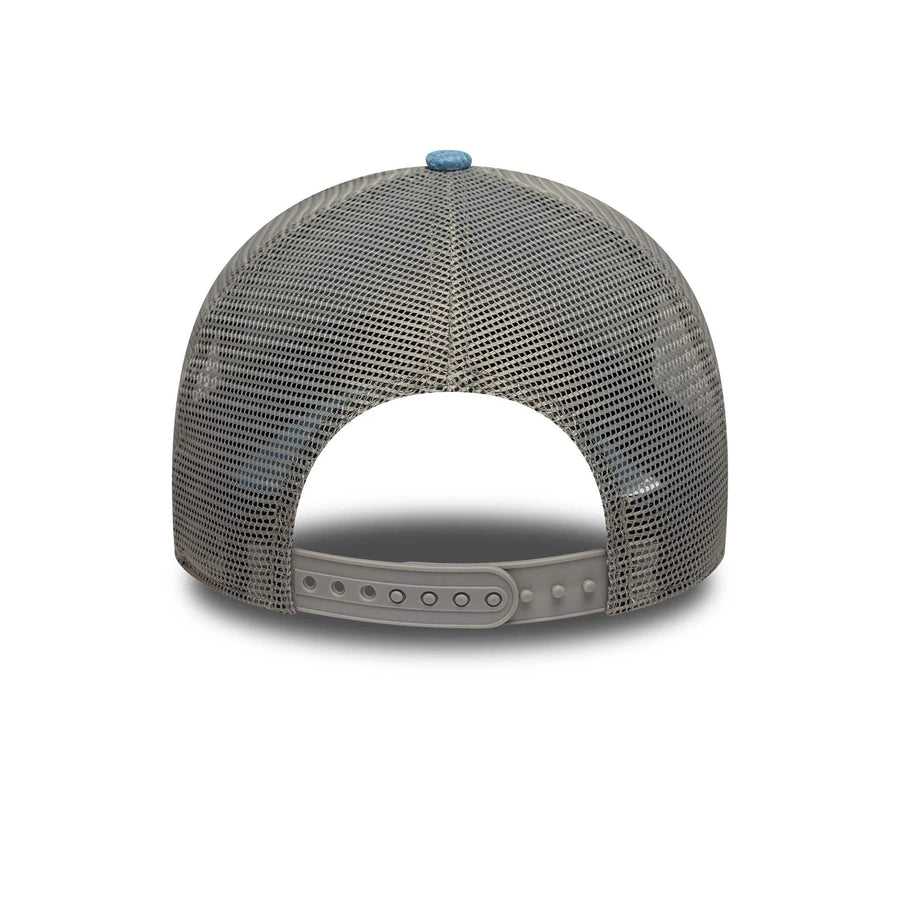 This is a Dublin GAA Pastel Blue 9FORTY A-Frame Trucker Adjustable Cap 4