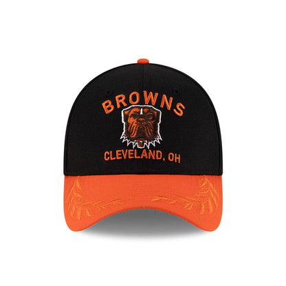 This is a Cleveland Browns NFL Draft 2025 Black 39THIRTY Stretch Fit Cap 3