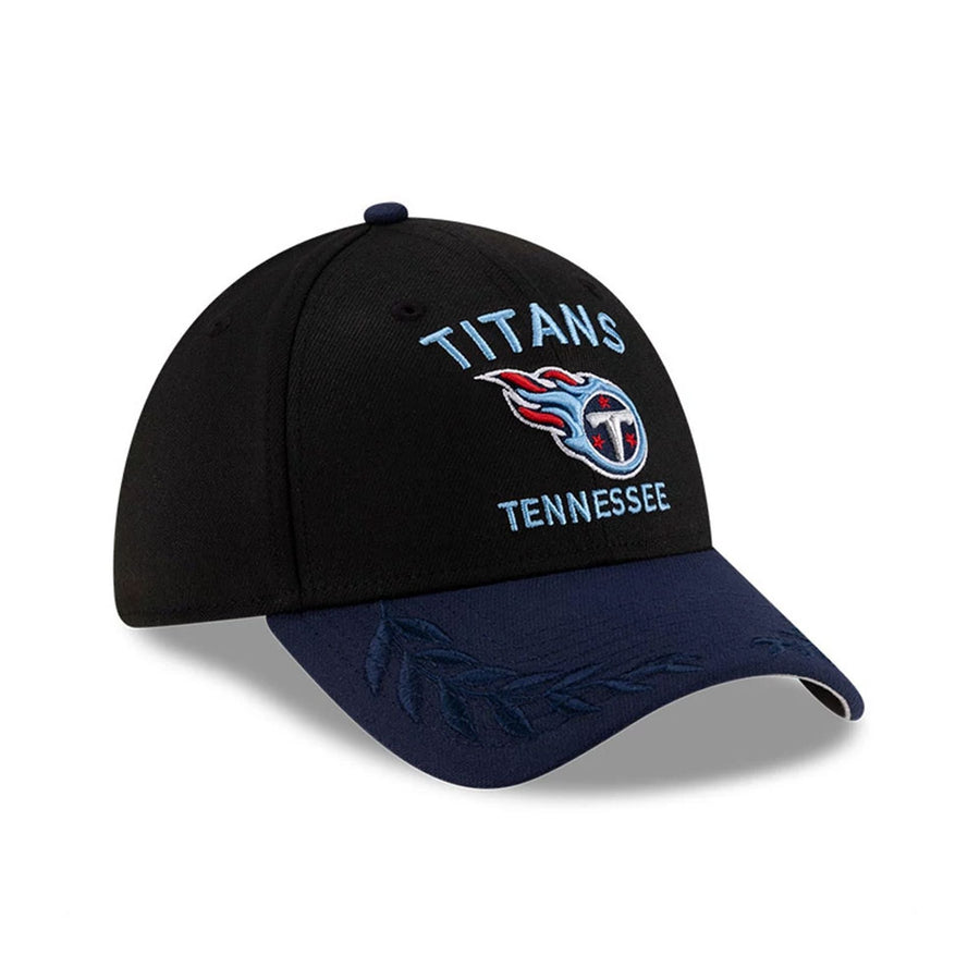This is a Tennessee Titans NFL Draft 2025 Black 39THIRTY Stretch Fit Cap 4