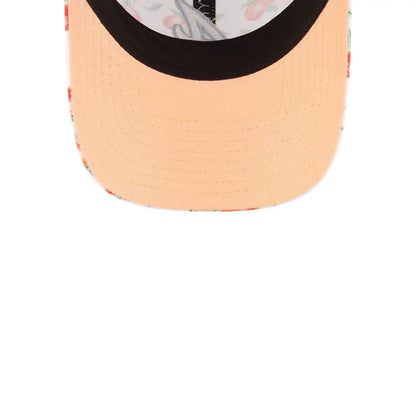 This is a Atlanta Braves MLB Peaches White 9TWENTY Adjustable Cap 2