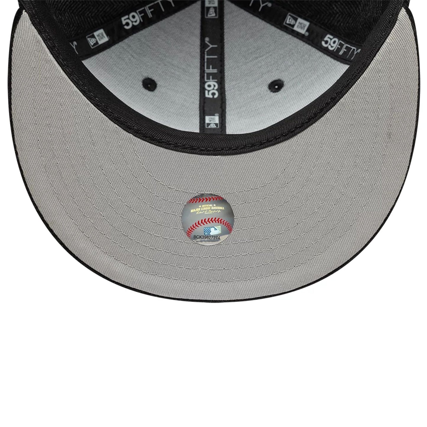 This is a Chicago White Sox MLB Cord Black 59FIFTY Fitted Cap 2