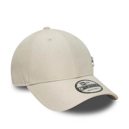 This is a New York Yankees MLB Flawless Cream 9FORTY Adjustable Cap 3