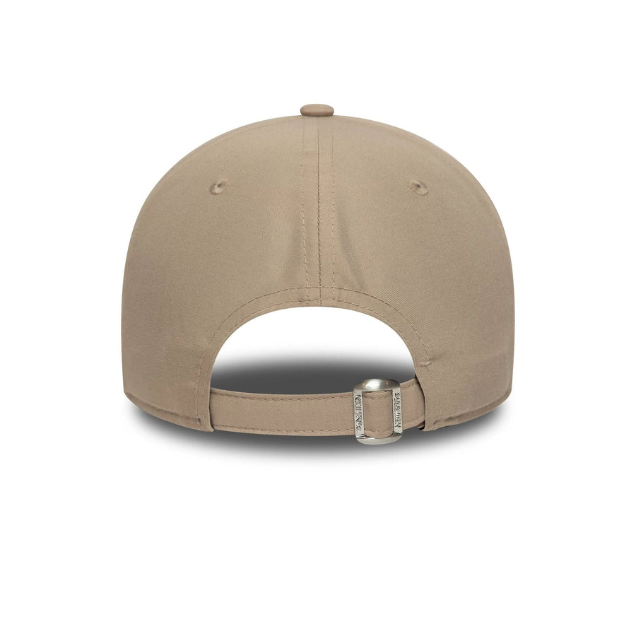 This is a New York Yankees MLB Flawless Pastel Brown 9FORTY Adjustable Cap 4