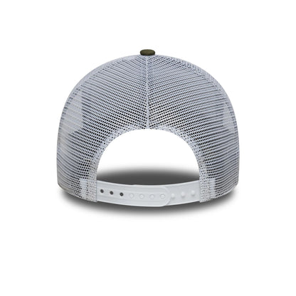 This is a New York Yankees MLB League Essential Dark Green 9FORTY E-Frame Trucker Adjustable Cap 4