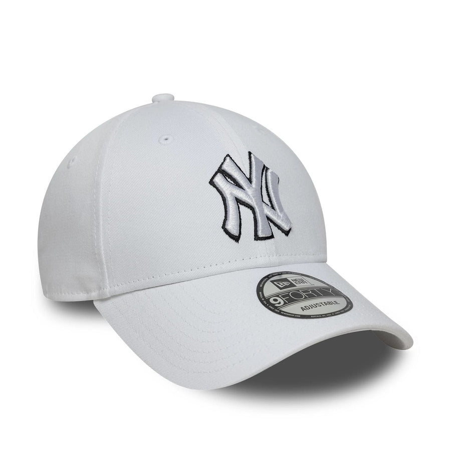 This is a New York Yankees MLB Outline White 9FORTY Adjustable Cap 3