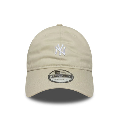 This is a New York Yankees MLB Mini Logo Cream 9TWENTY Adjustable Cap 2
