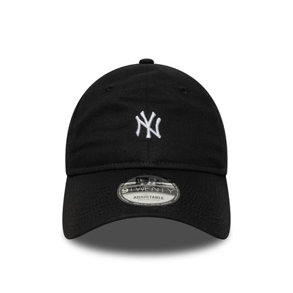 This is a New York Yankees MLB Mini Logo Black 9TWENTY Adjustable Cap 2