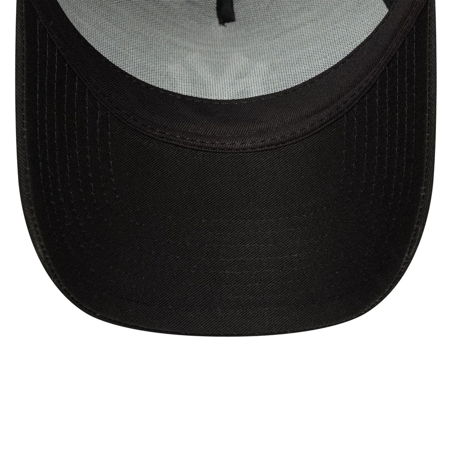 This is a New York Yankees MLB League Essential Black 9FORTY E-Frame Adjustable Cap 5