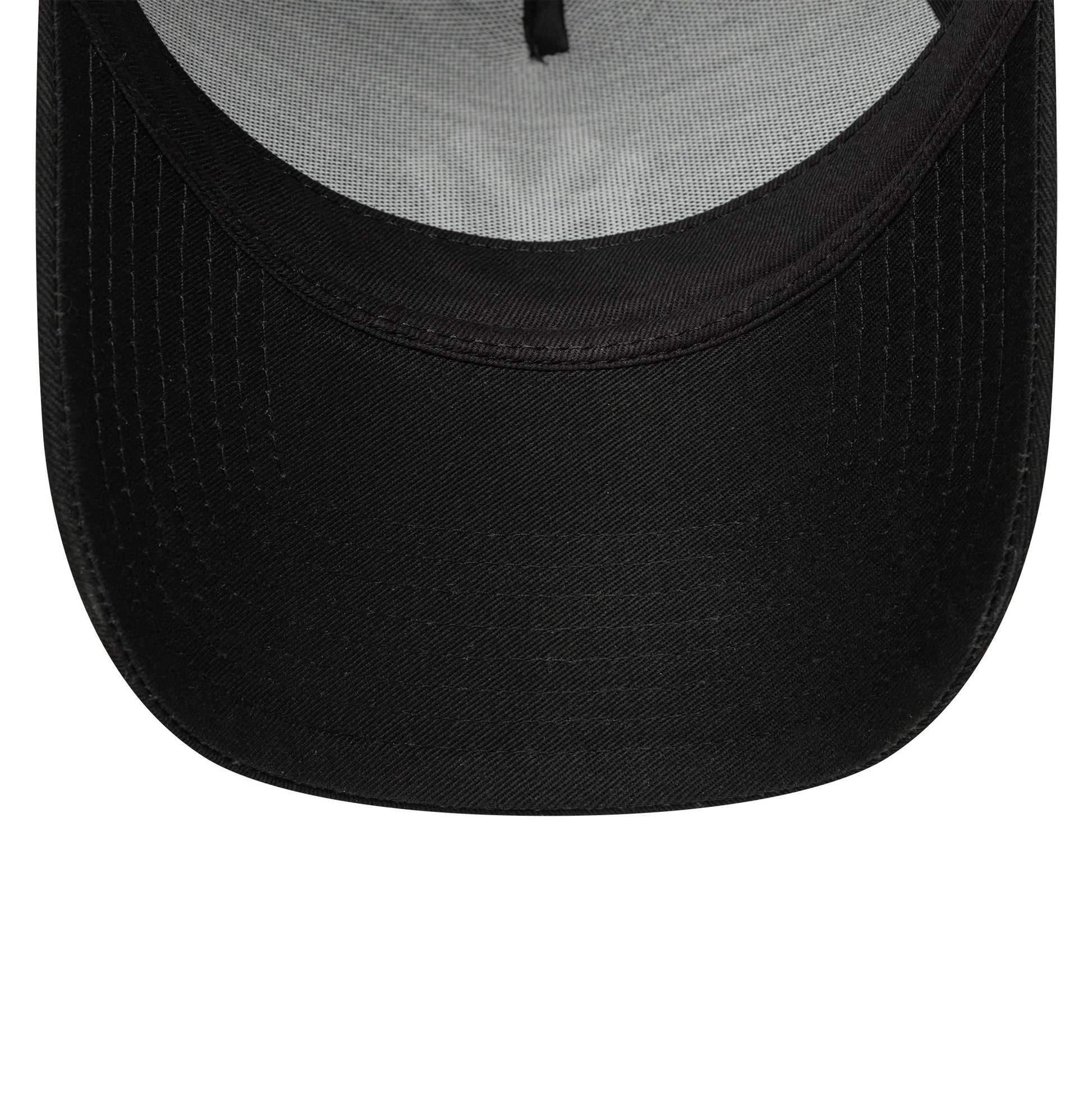 This is a New York Yankees MLB League Essential Black 9FORTY E-Frame Adjustable Cap 5