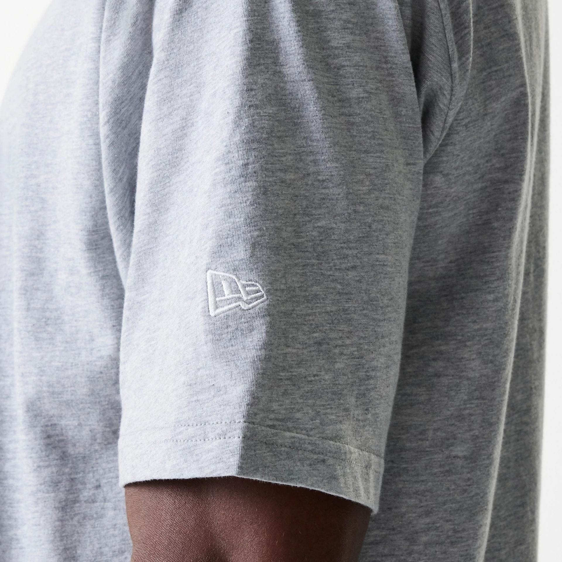 The Male model is wearing New York Yankees MLB League Essential Grey Oversized T-Shirt 5