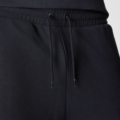 The Male model is wearing New York Yankees MLB League Essential Midi Black Joggers 6