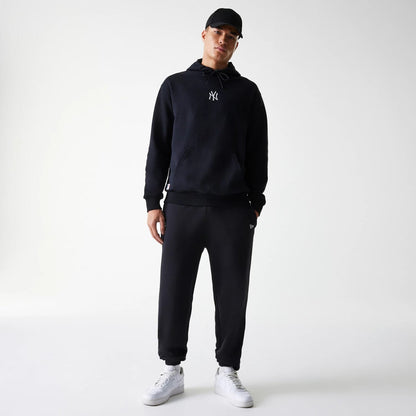 The Male model is wearing New York Yankees MLB League Essential Black Joggers 8
