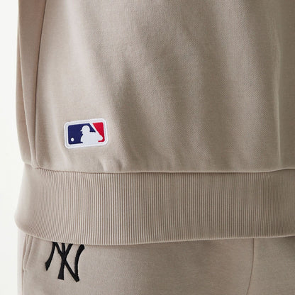 The Male model is wearing New York Yankees MLB League Essential Midi Cream Oversized Crew Neck Sweater 6