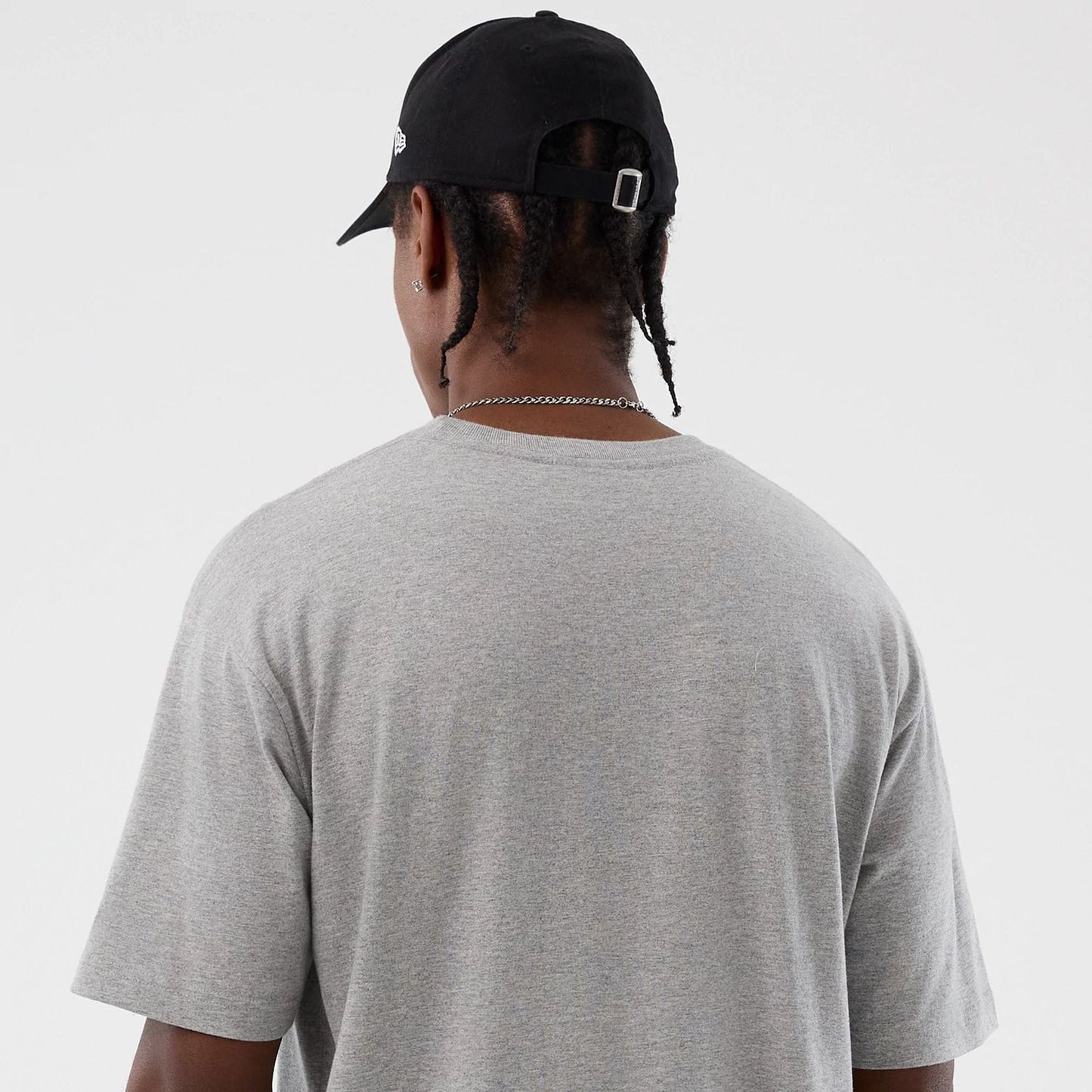 The Male model is wearing Philadelphia Flyers NHL Sport Classic Grey T-Shirt 5