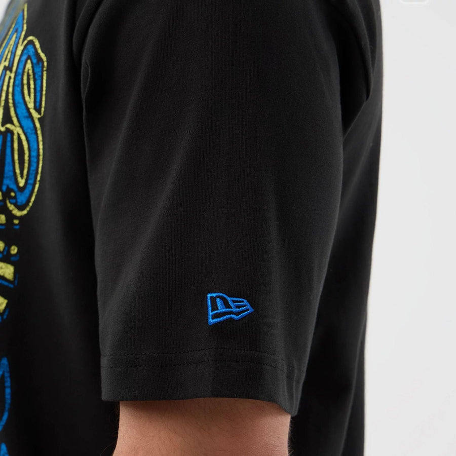 The Male model is wearing LA Dodgers Player Life Graphic Black T-Shirt 4