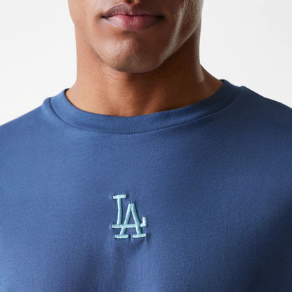 The Male model is wearing LA Dodgers MLB Midi League Essential Dark Blue Oversized T-Shirt 5