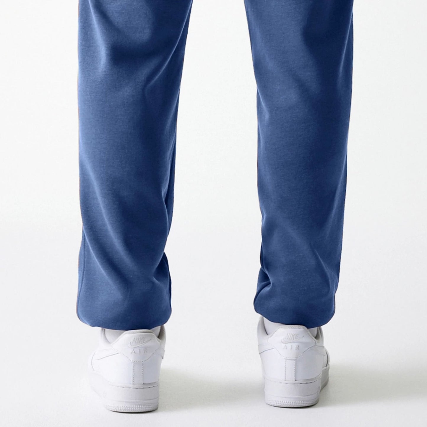 The Male model is wearing LA Dodgers MLB Midi League Essential Blue Joggers 6