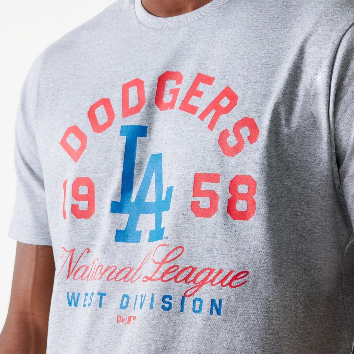 The Male model is wearing LA Dodgers MLB Wordmark Grey T-Shirt 4