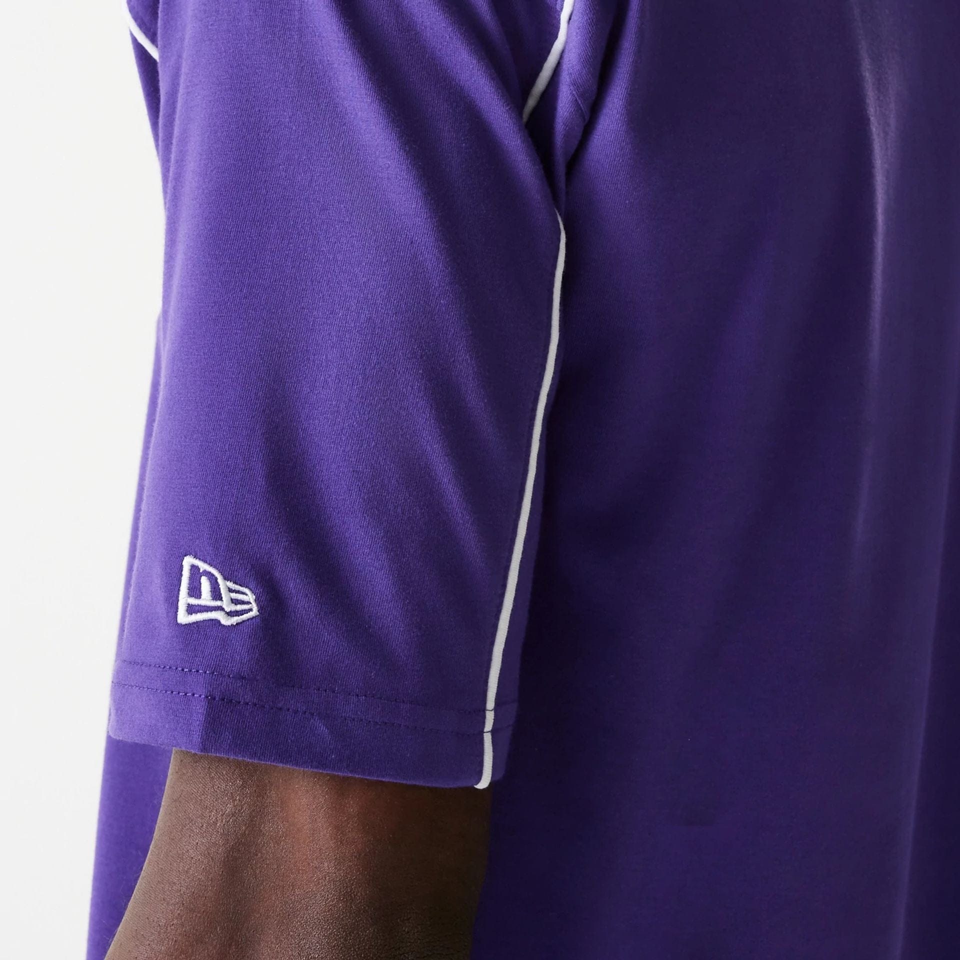 The Male model is wearing LA Lakers NBA Piping Purple Oversized T-Shirt 4