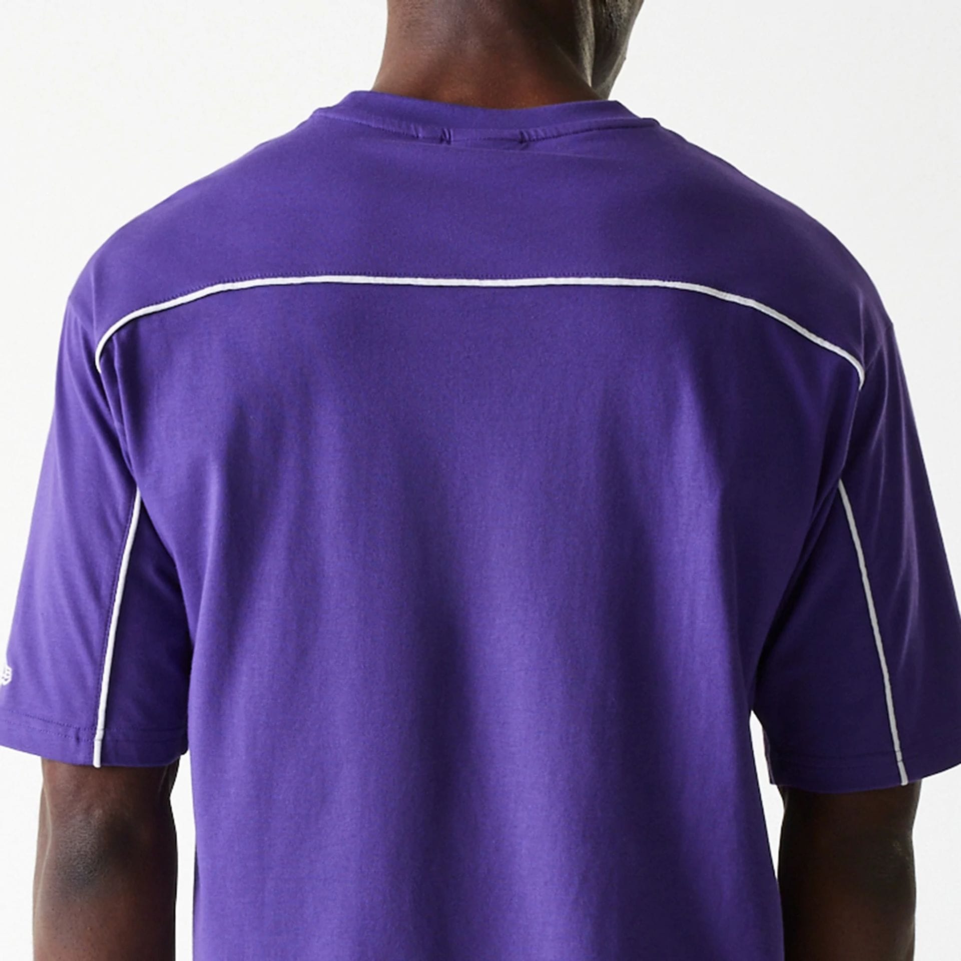 The Male model is wearing LA Lakers NBA Piping Purple Oversized T-Shirt 6