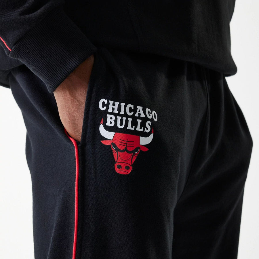 The Male model is wearing Chicago Bulls NBA Piping Black Joggers 3