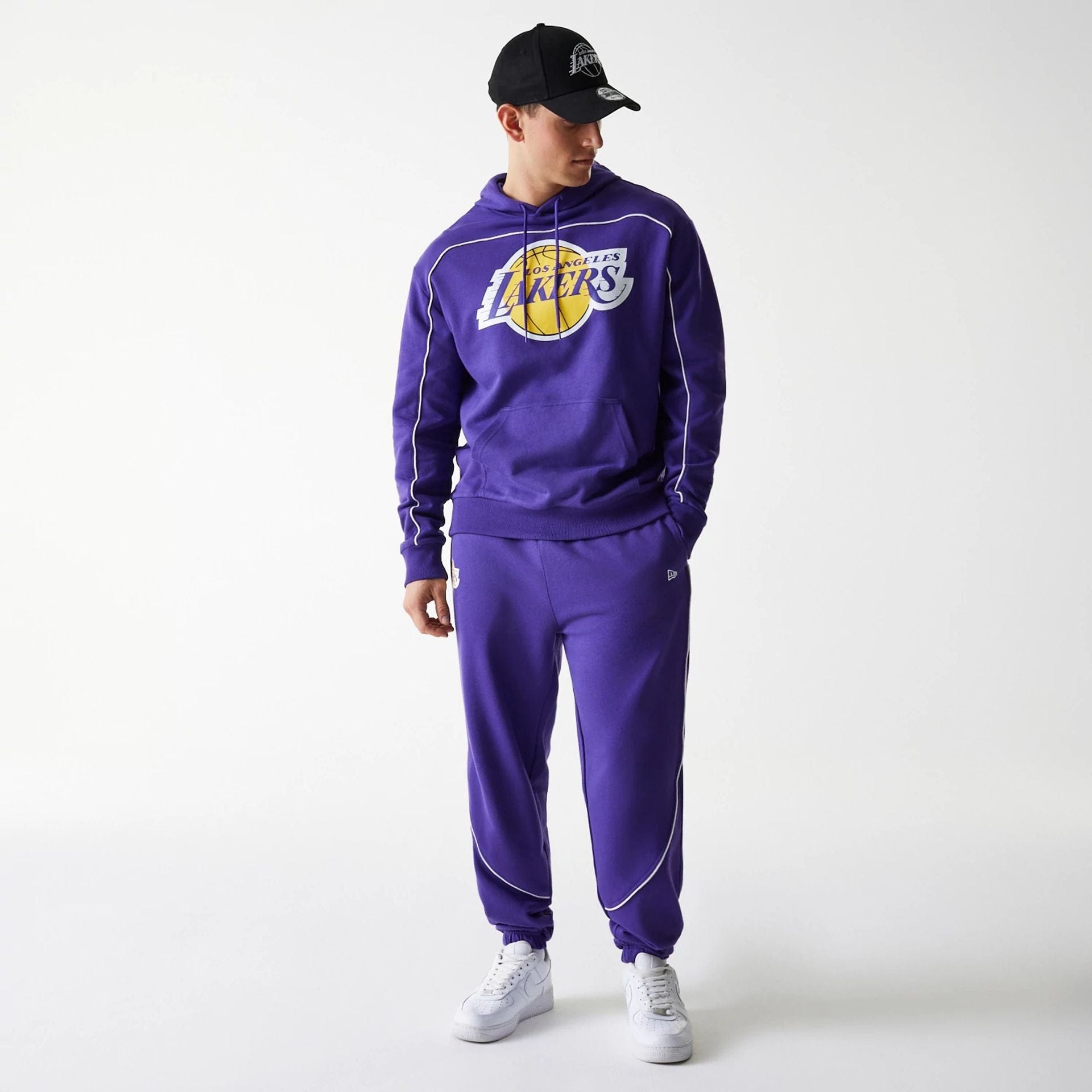 【amiparis】ラベンダー スウェット NBA Piping LA Lakers Purple Oversized Pullover Hoodie | NEC EU
