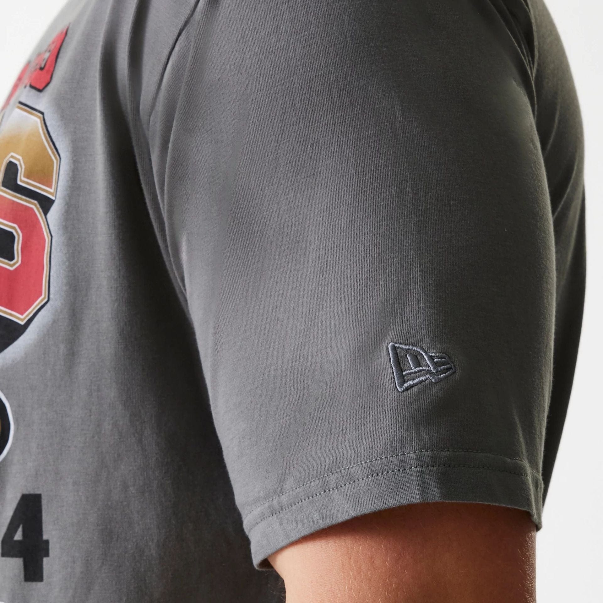 The Male model is wearing San Francisco 49ers NFL Washed Super Bowl Grey Oversized T-Shirt 5