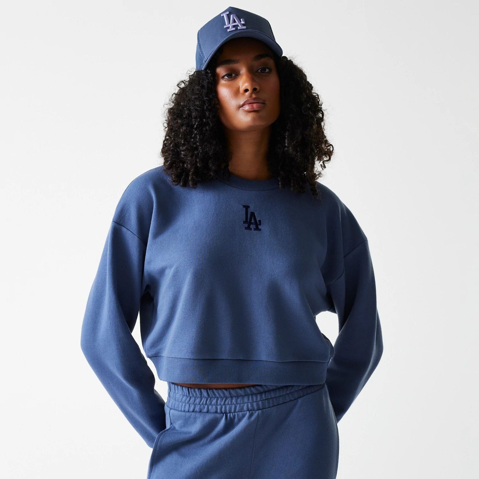 トップス NLB Korea Womens MLB Midi League Essential LA Dodgers Dark Blue Cropped Crew