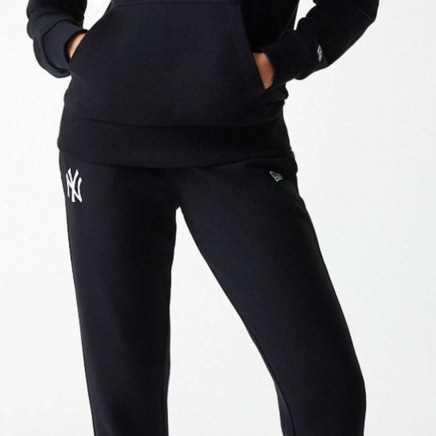The Female model is wearing New York Yankees Womens MLB Midi League Essential Black Joggers 2