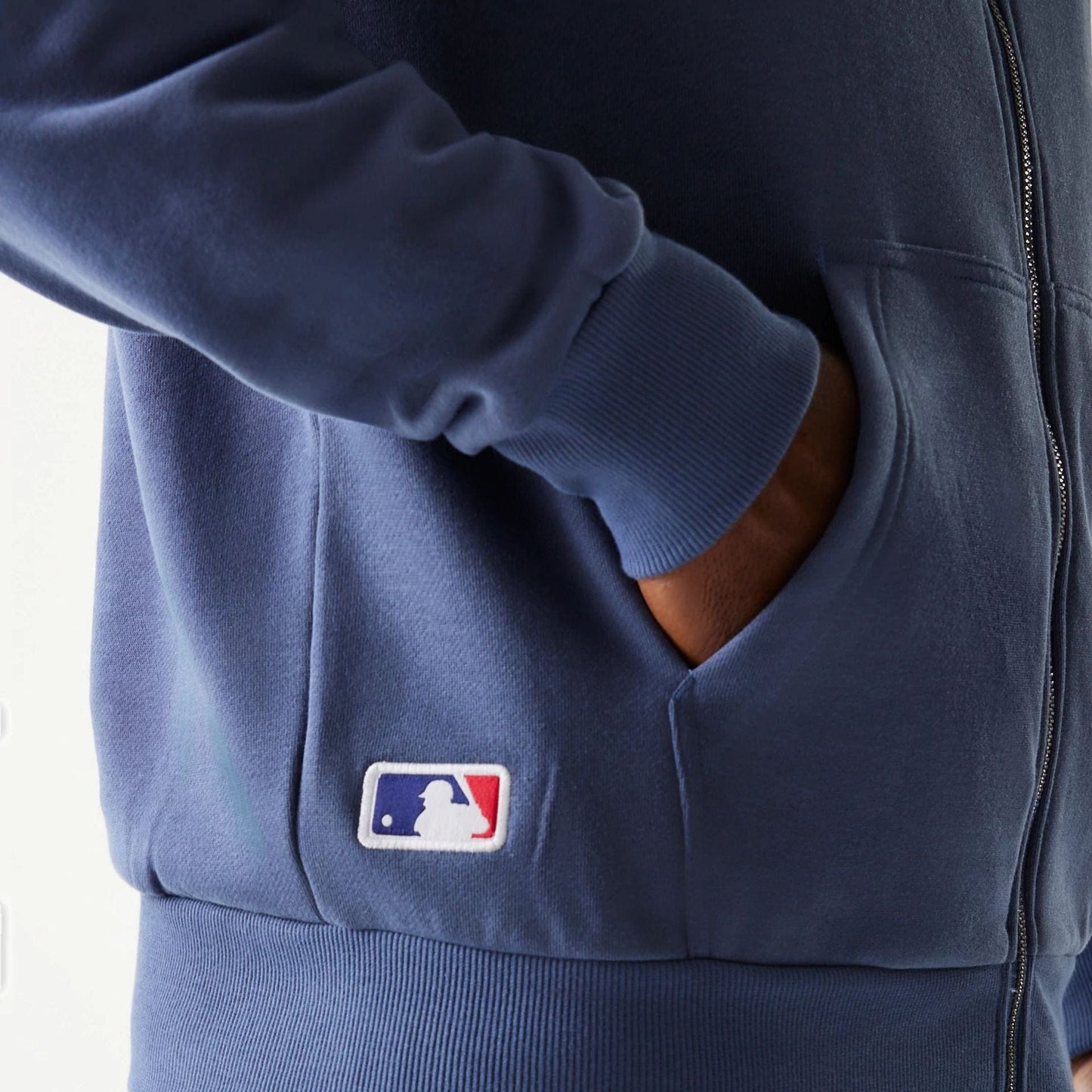 The Male model is wearing LA Dodgers MLB Midi League Essential Dark Blue Oversized Full Zip Hoodie 6