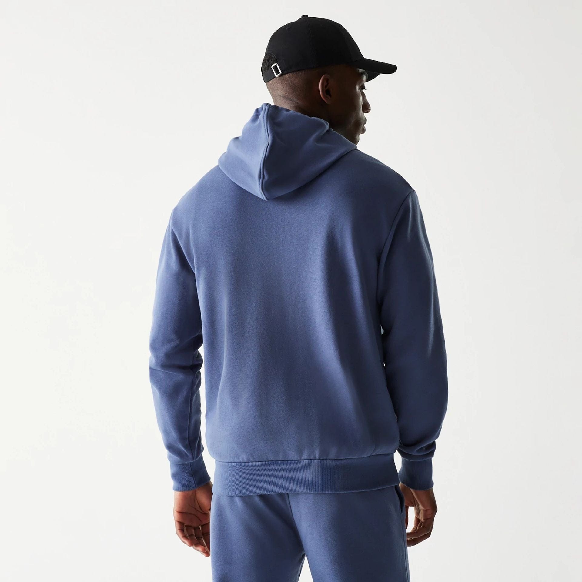 The Male model is wearing LA Dodgers MLB Midi League Essential Dark Blue Oversized Full Zip Hoodie 8
