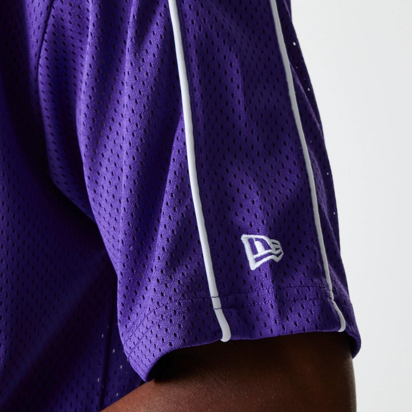 The Male model is wearing LA Lakers NBA Piping Purple Oversized Mesh T-Shirt 7