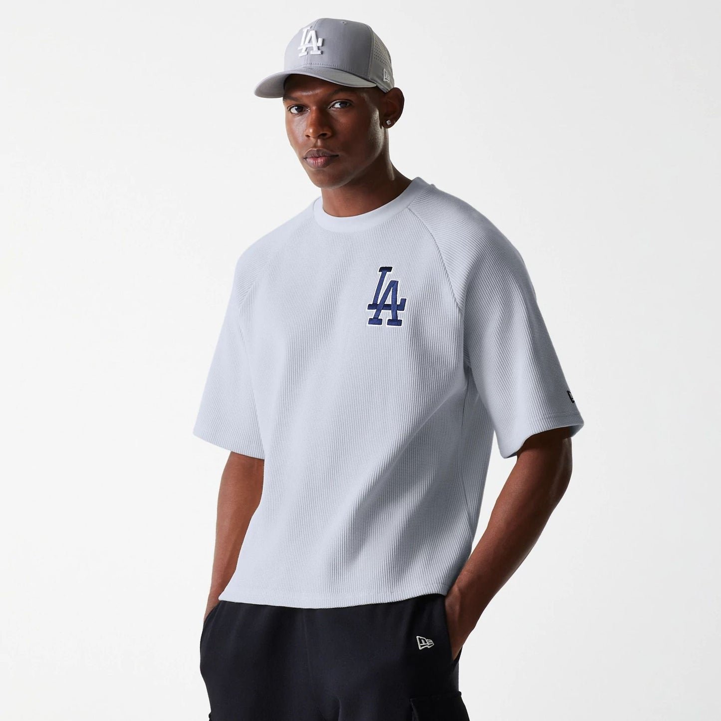 The Male model is wearing LA Dodgers MLB Waffle Grey Oversized T-Shirt 3