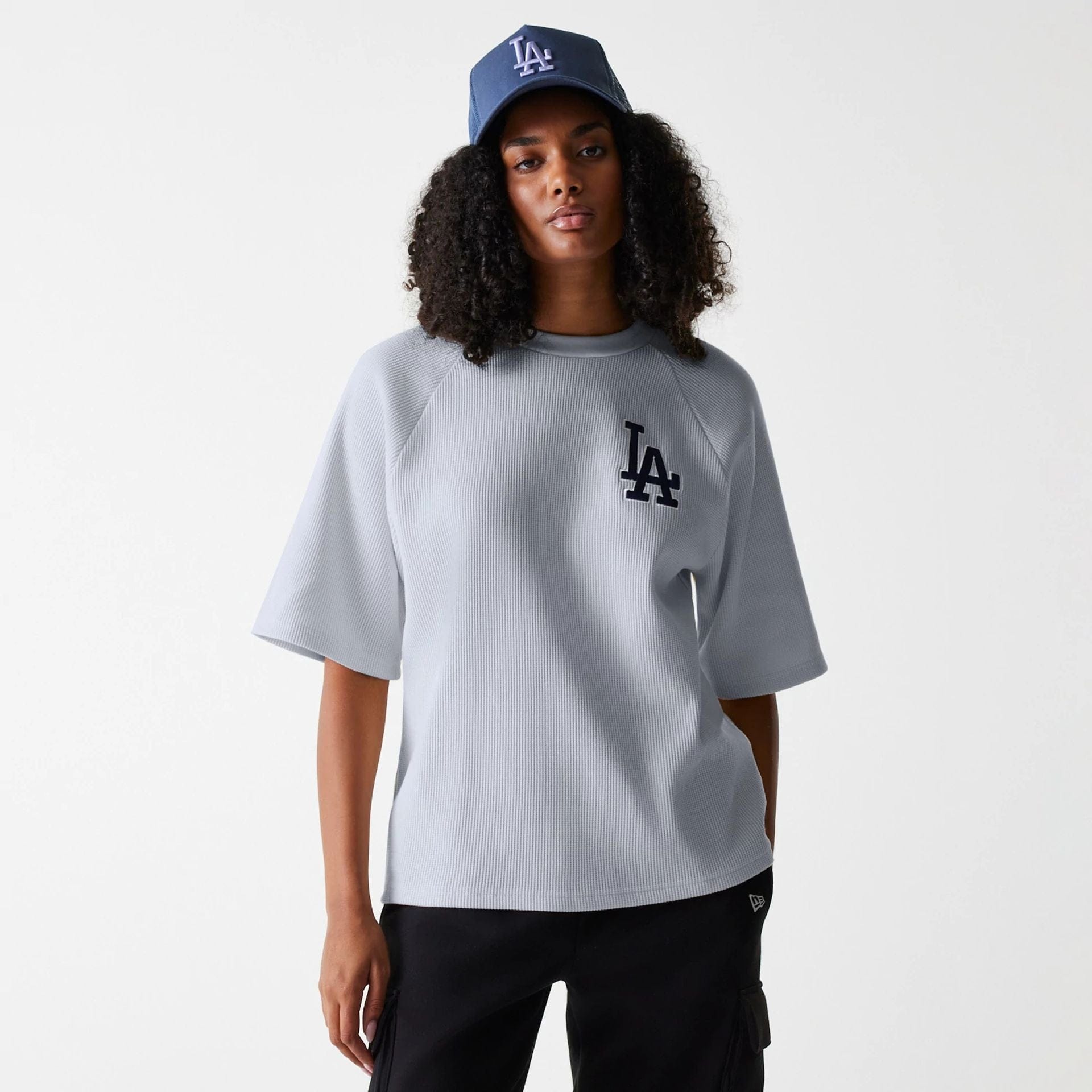 The Male model is wearing LA Dodgers MLB Waffle Grey Oversized T-Shirt 4