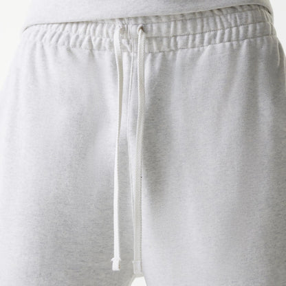 The Male model is wearing LA Dodgers MLB Heritage Pastel Grey Joggers 6