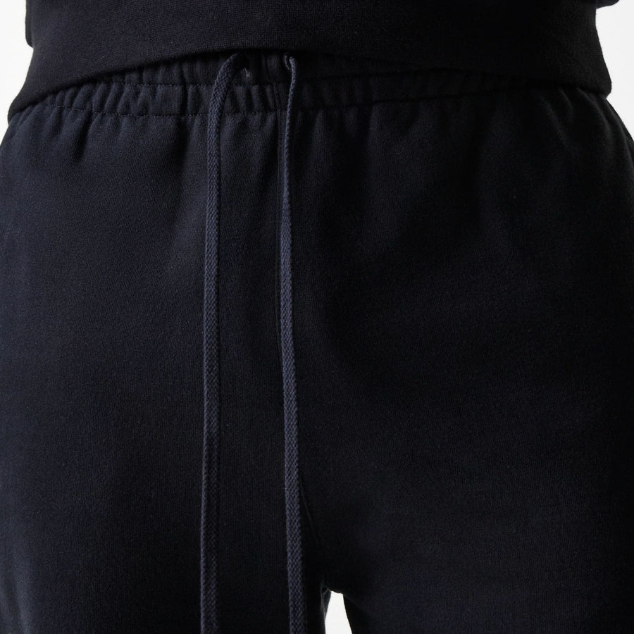 The Male model is wearing New York Yankees MLB Heritage Black Joggers 6