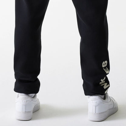 The Male model is wearing New York Yankees MLB Heritage Black Joggers 5