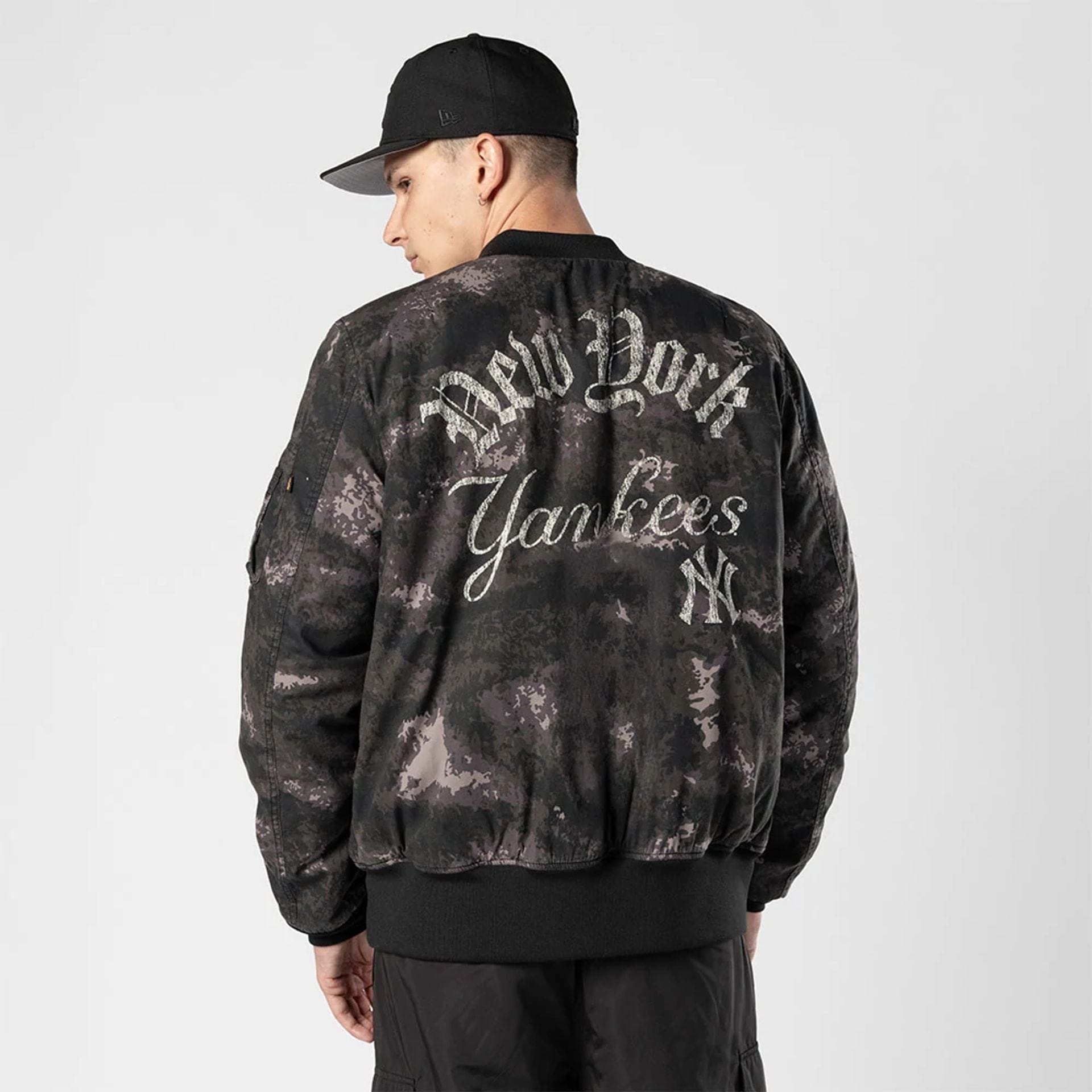MLB X Alpha Pattern New York Yankees Black Bomber Jacket | NEC EU